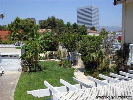 Cinema Hsr19-19-001050 Bed & Breakfast 2*