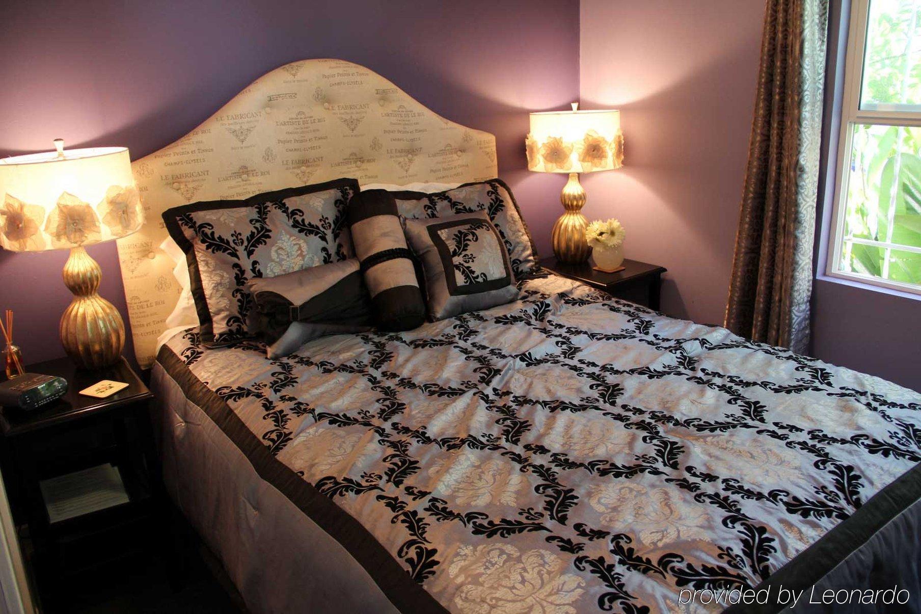 Cinema Hsr19-19-001050 Bed & Breakfast 2*